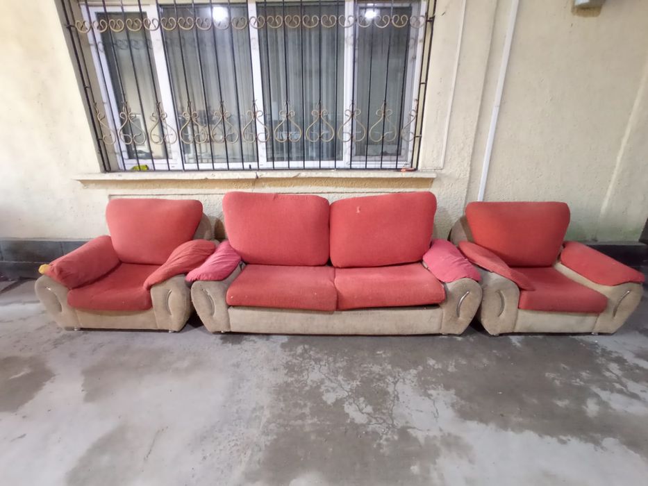 Бесплатно, тегін диван.