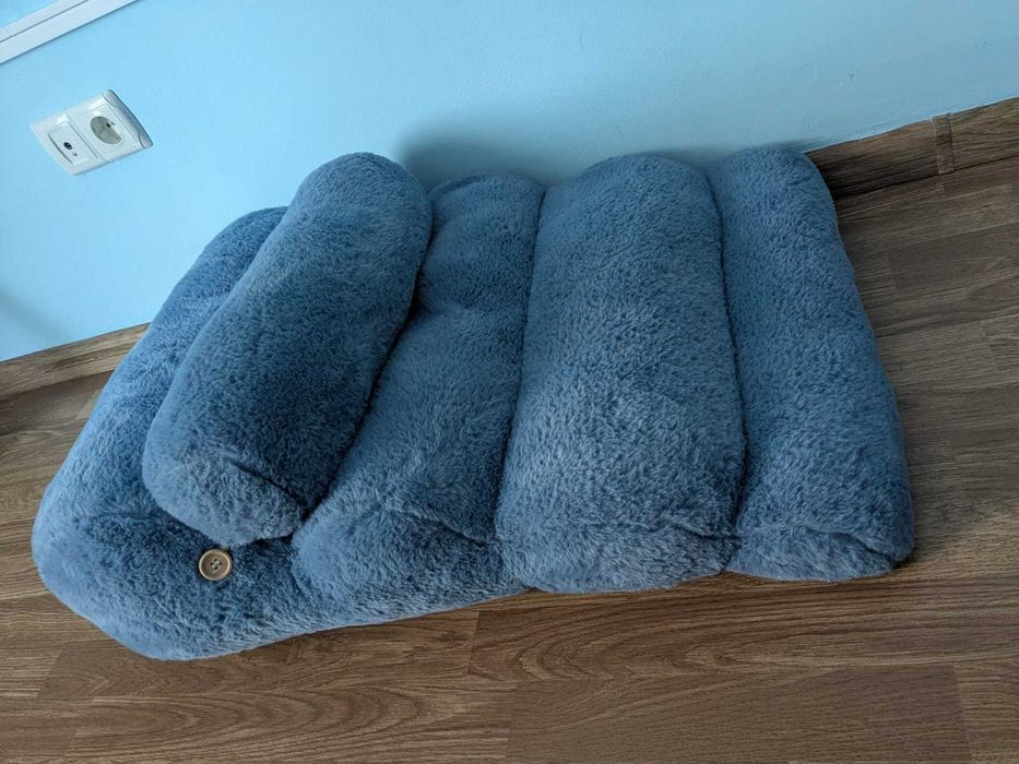 Pernă / Saltea ergonomică multifuncțională, material plușat, cu rulou cervical – Albastru