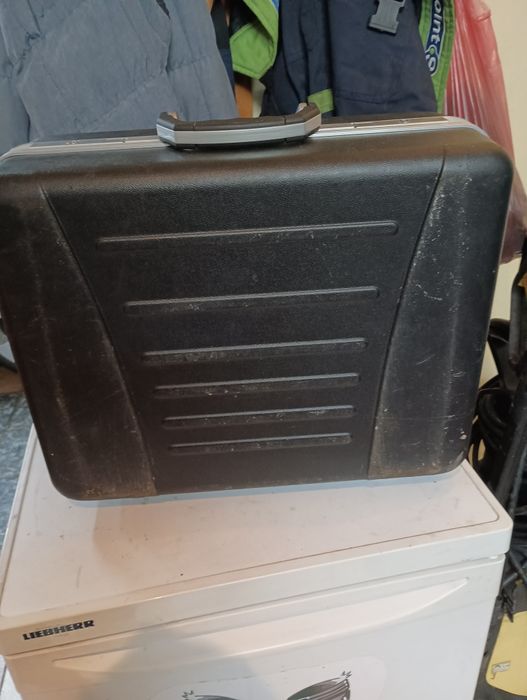 Куфар за електричари parat