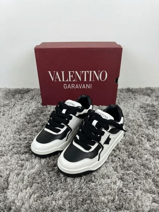 Adidasi Valentino Garavani One Stud - Full Box