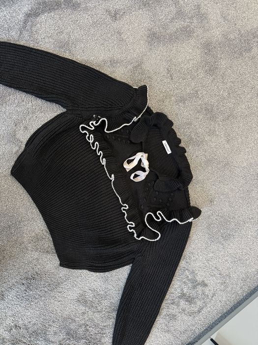 Дамски пуловери и блузи