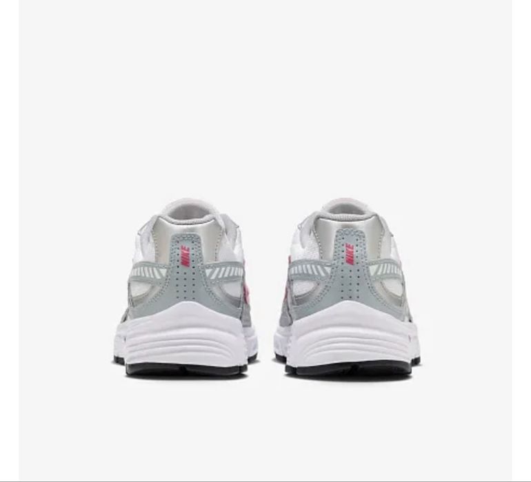 Продам крооссовки Nike initiator