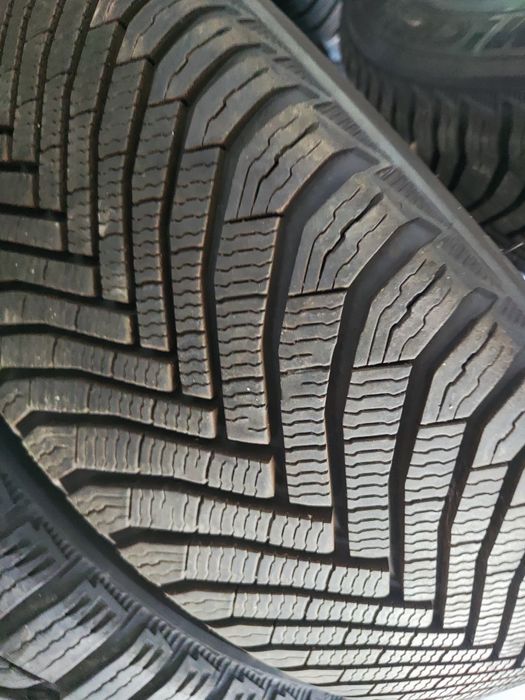 2 бр зимни 205/55/16 Michelin Alpin 7 24г