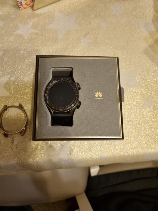 Huawei watch gt смарт часовник