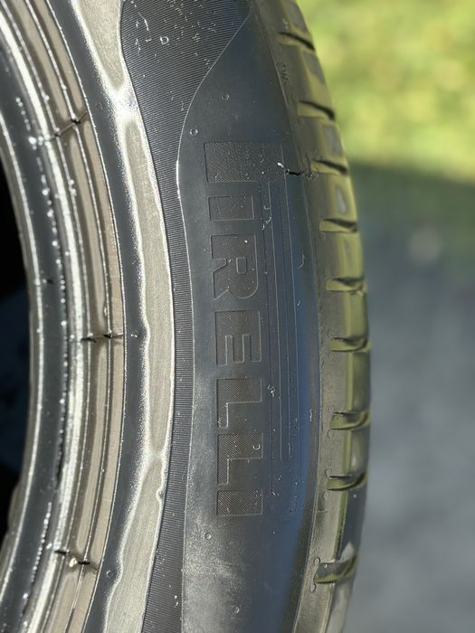 Vand cauciucuri Pirelli