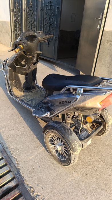 Sukuter redlain7