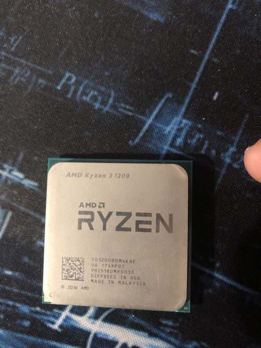 Ryzen 3 1200 4 nuclee