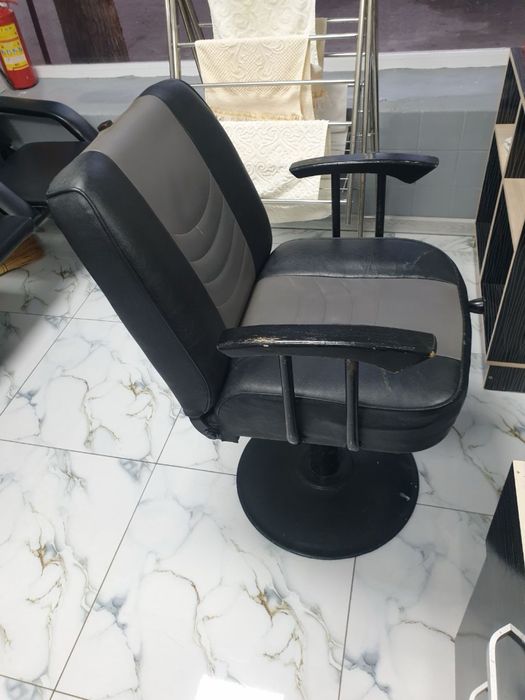 Продается кресло в салон красоты