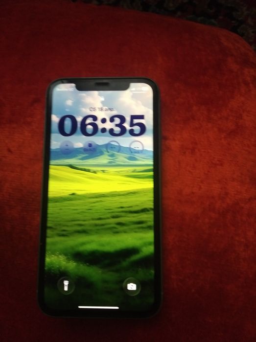 Iphone 11 sotiladi xotira 128g