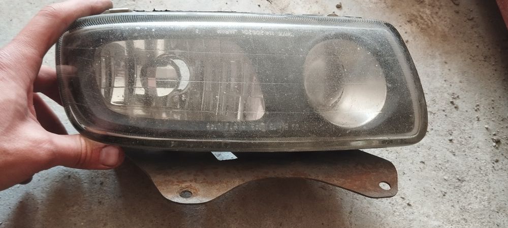 Фара субару Легаси б3