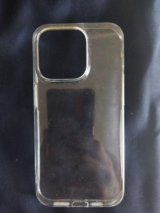 Продам чехол на айфон 15про