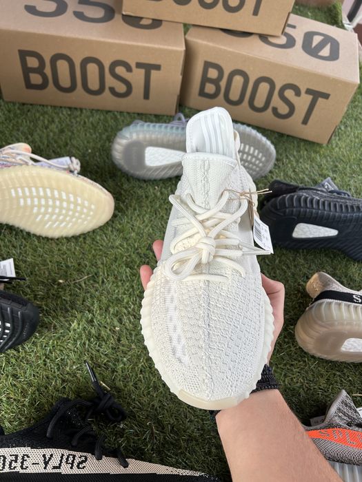 Adidas Yeezy Boost 350 V2 / Premium / Full Box