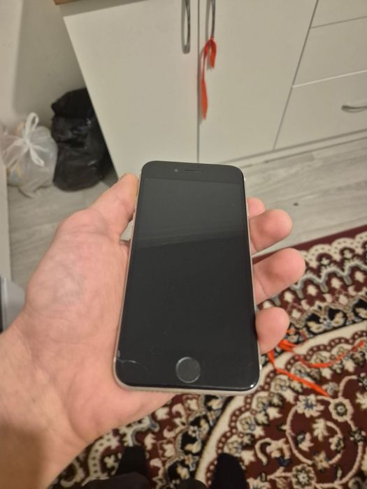 Iphone Se 2022 & Land Rover