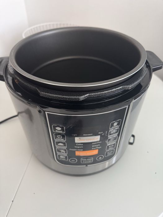 Мултикукър под налягане Muhler