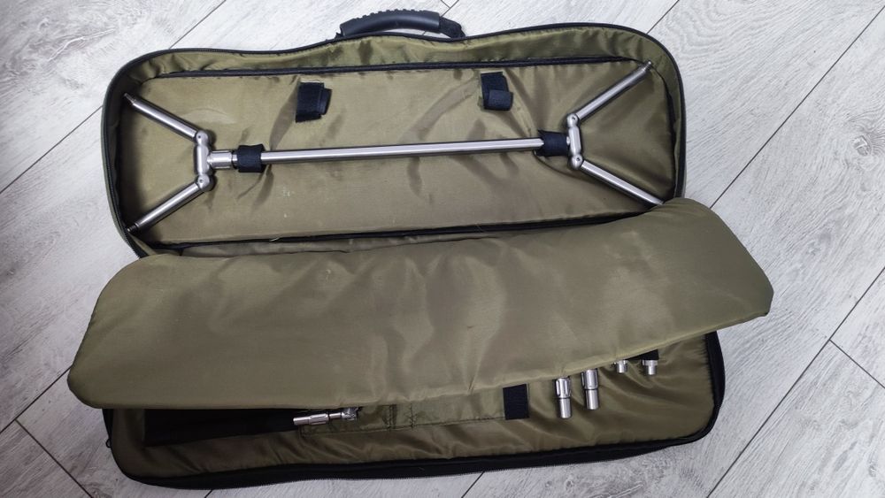 Vând rod pod tackle summit