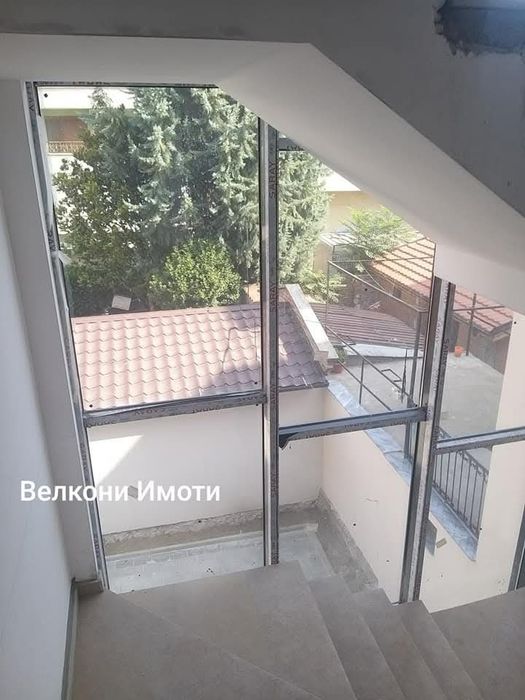 Мезонет с Акт 16 в близост до Гранд