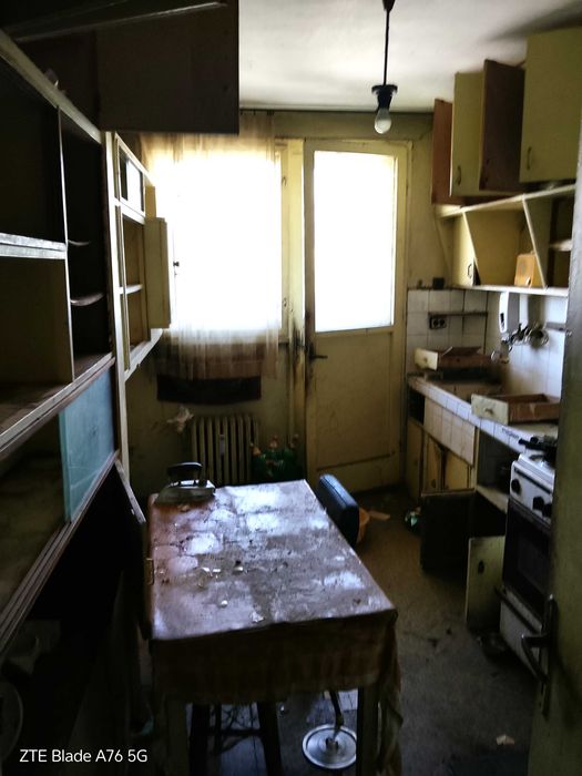 1299-Продава се тристаен разширен апартамент в кв. "Възраждане"