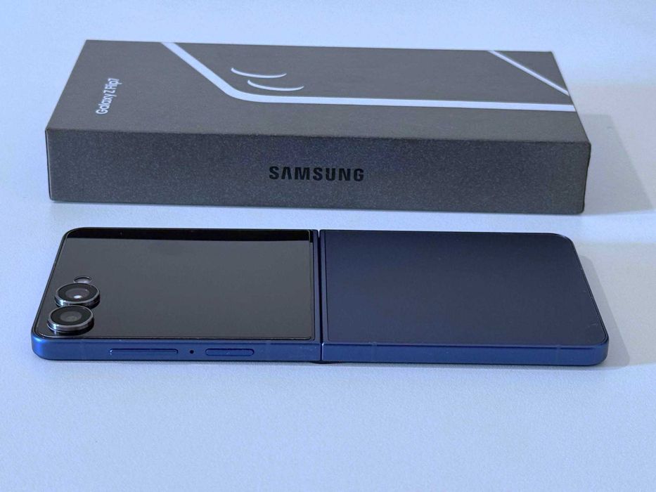 Бартер! Гаранция! Samsung Galaxy Z Flip 7 512/12GB Blue Shadow (Син) + Аксесоари.