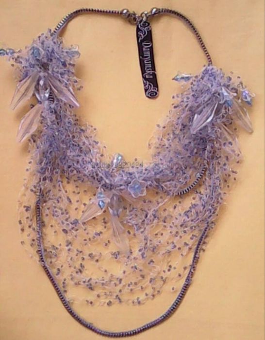 Колие ръчно изработено