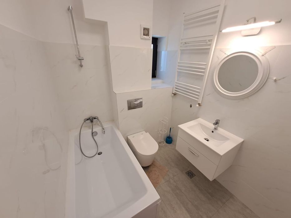Închiriez apartament 3 camere sectorul 1