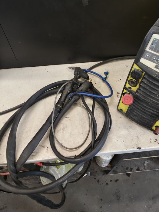 Esab 2200i DC заваръчен апарат
