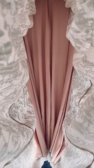 Разкошна бутикова коктейлна рокля