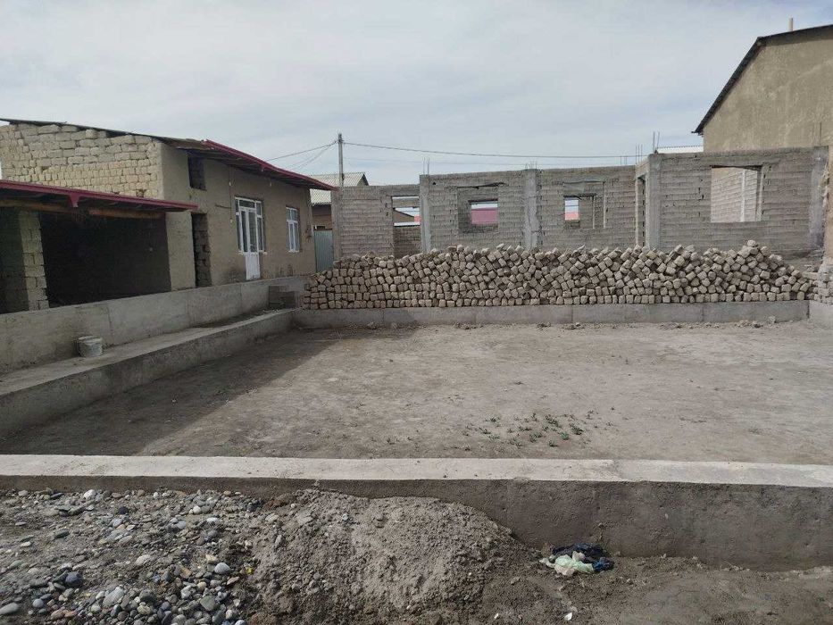 Srochno uchastka sotiladi