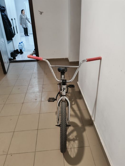 Продам бмх очень хорошем состояние