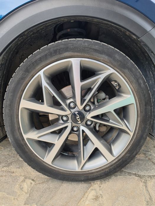 Kia Niro Hybrid | 01.2022 | 42 000 км | Първи собственик | В гаранция