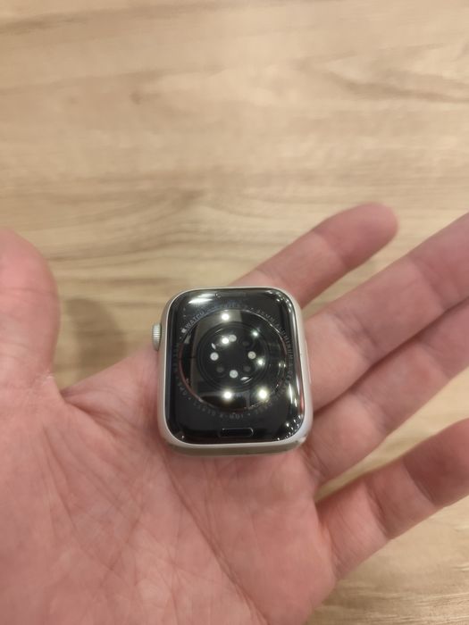 Apple Watch 7 45mm silver