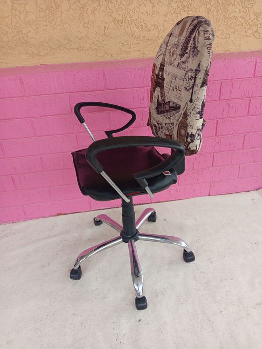 Офисный стульчик .