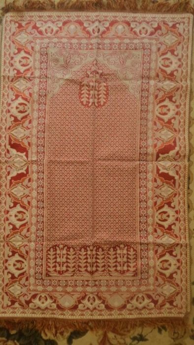 Новый коврик для чтения намаз.