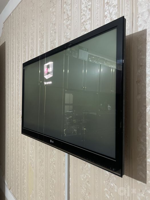 televizor 42 tali sotiladi