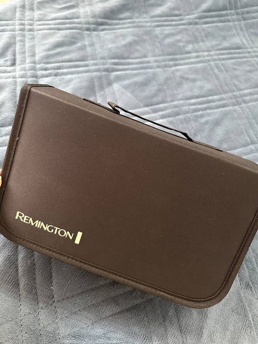 Фен-четка Remington с приставки – почти нова, в отлично състояние