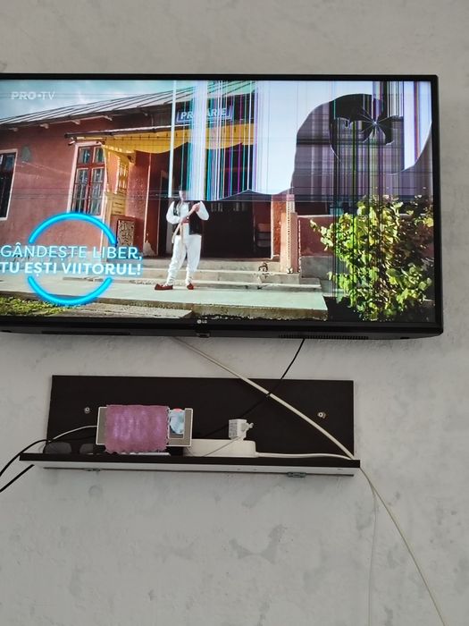 Televizor Smart marca Lg