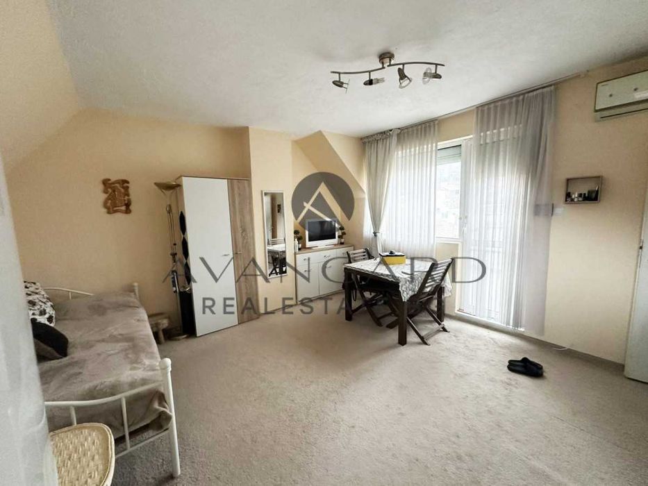 Продава се Двустаен апартамент в Пловдив, Център - 67 кв.м за 2117 €/кв.м - Снимка #1