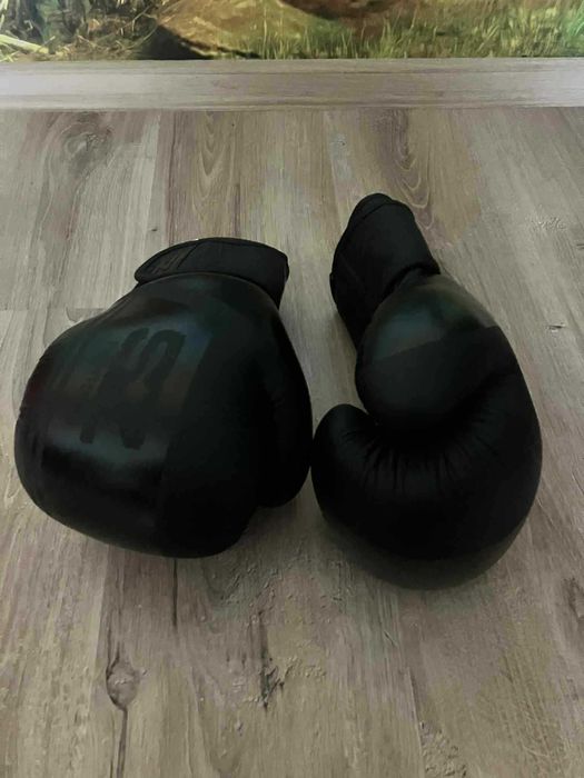 Боксови ръкавици SZ 12oz