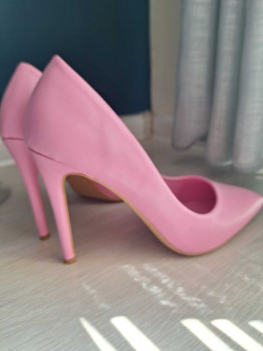 Елегантни обувки 37 номер