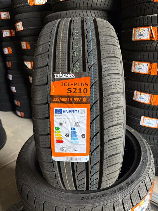 Зимни гуми спортпакет TRACMAX 225/40R19 93VXL + 255/35R19 96V дот 25