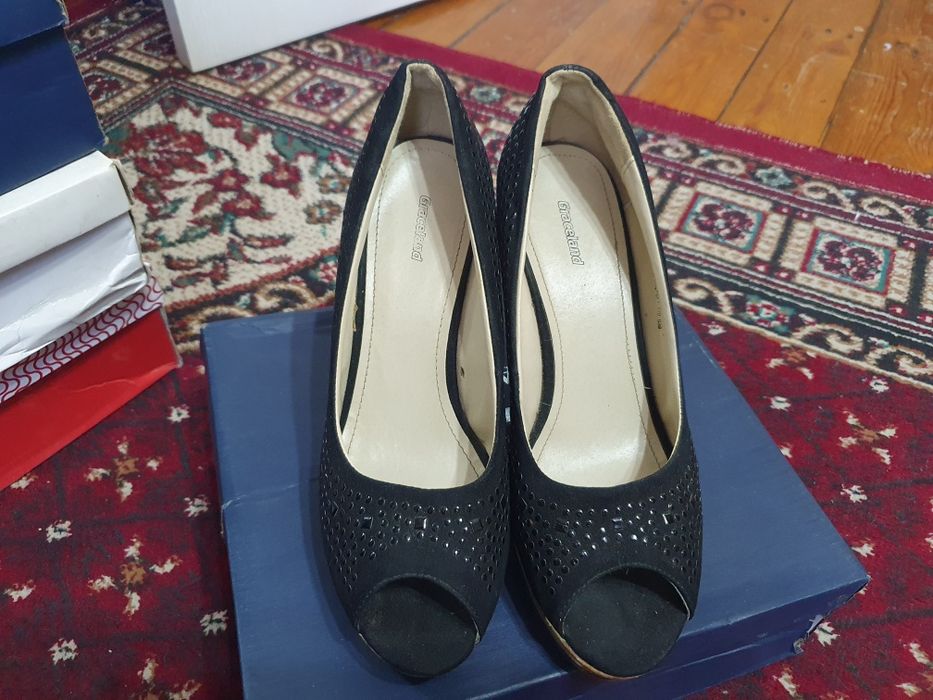 Женская обувь продам