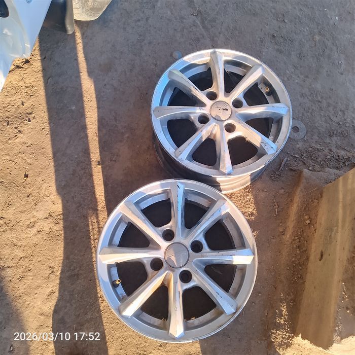 Saqadeska satiladi 13r