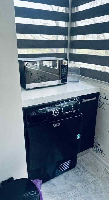 Дава се под наем Тристаен апартамент в Пловдив, Център - 90 кв.м за 750 € - Снимка #2