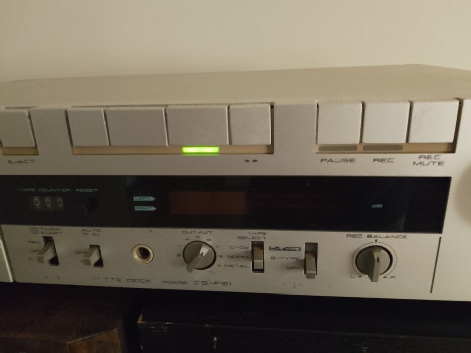 Akai CS-F 21/ Defect! Derulări ok. Play deloc.