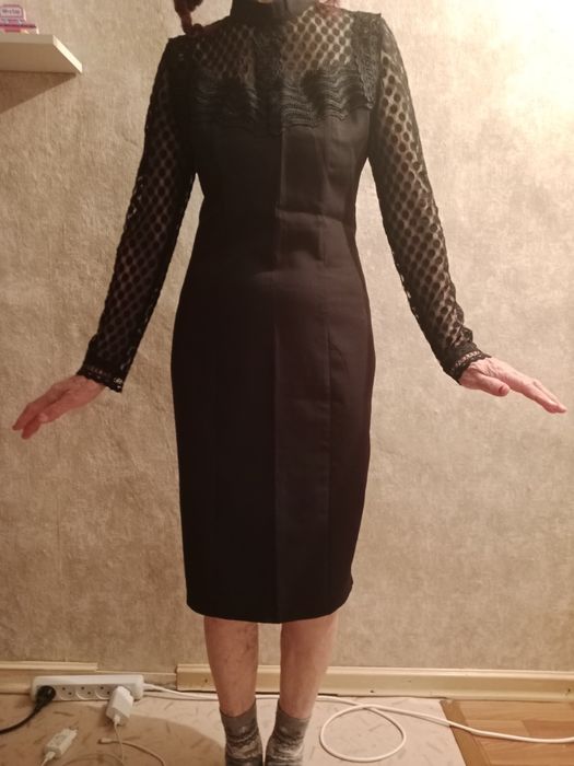 Платье 42р.в хорошем состоянии