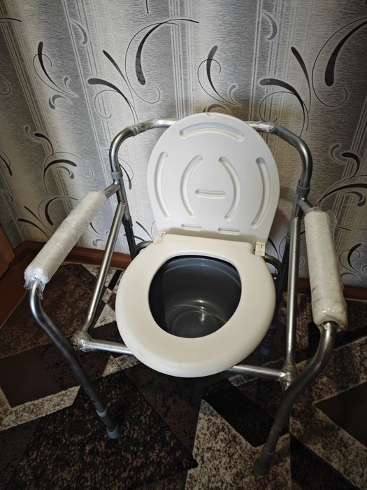 Кресло туалет переносное