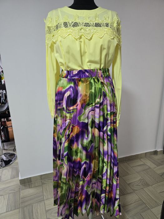 Camasa brodata manual, umeri bufanti