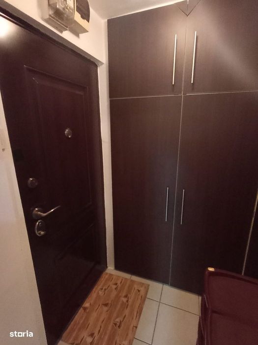 Apartament de 3 camere la pret de garsoniera in Berceni