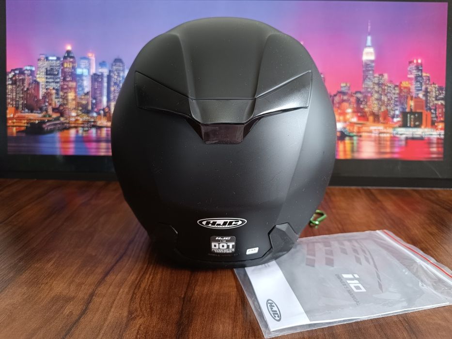 Мото шлем от бренда HJC i 10