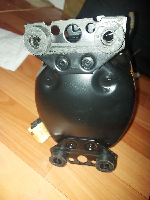 Компрессор холодильника Атлант