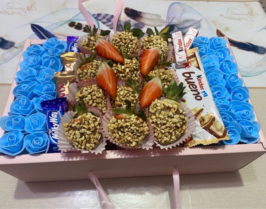 Клубника в шоколаде Астана